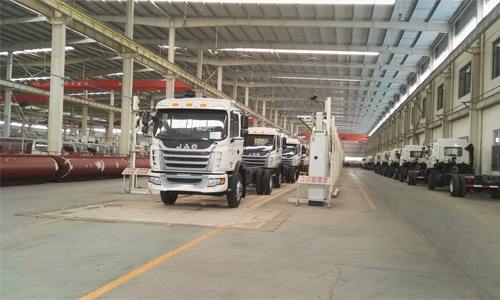 江淮格爾發<a href=http://m.duden.com.cn/ssc target=_blank class=infotextkey>灑水車</a>批量出口委內瑞拉