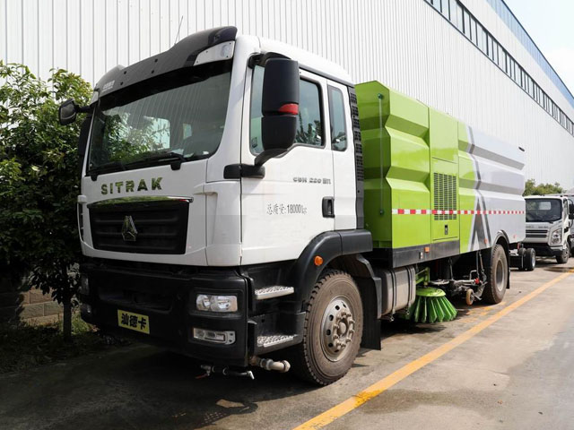 汕德卡C5H國(guó)六洗掃車(chē)圖片2