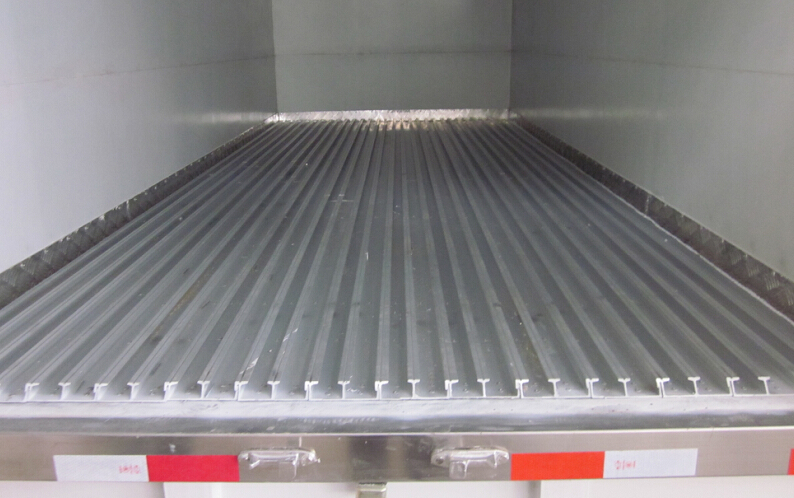 <a href=http://m.duden.com.cn/lcc/ target=_blank class=infotextkey>冷藏車</a>通風(fēng)槽,冷藏車地板通風(fēng)槽圖片